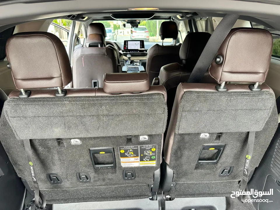 2021 Toyota Sienna Platinum Hybrid AWD