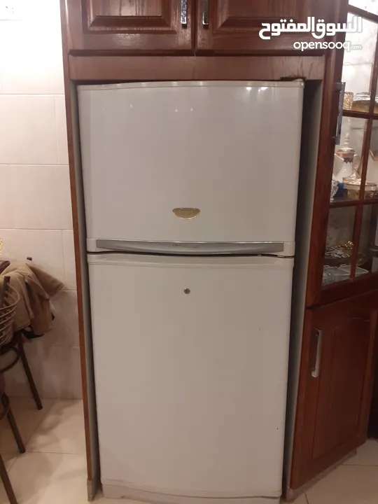 ثلاجة شبة جديدة