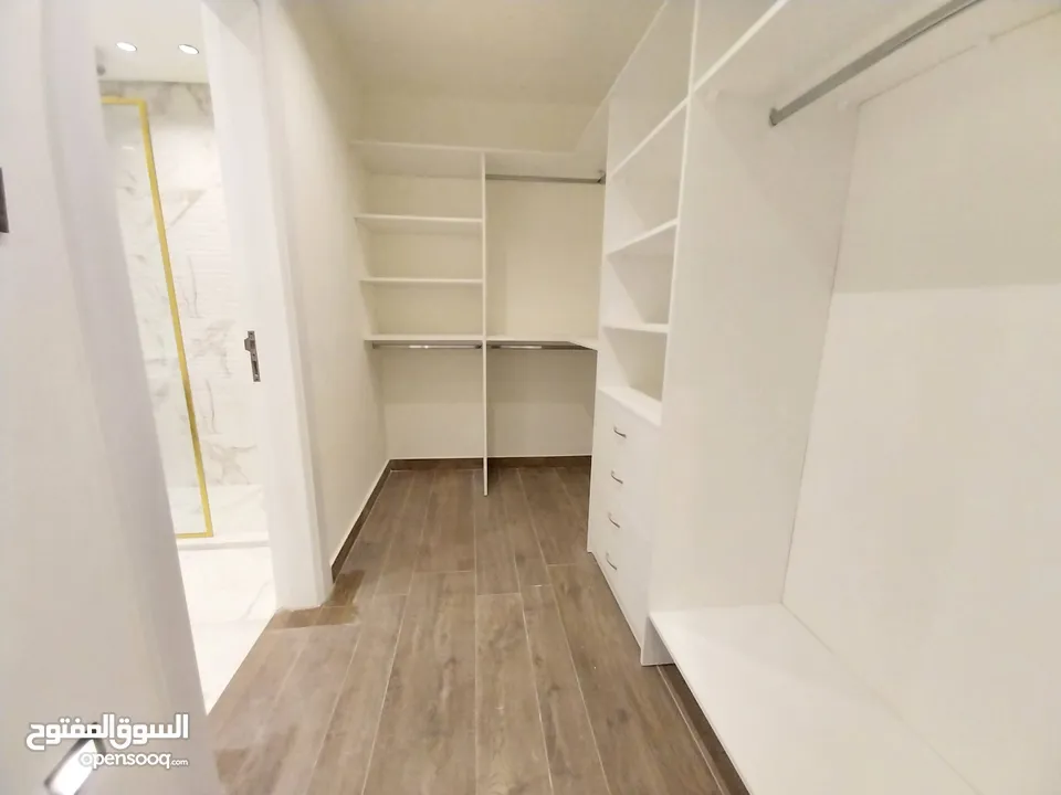 شقة غير مفروشة للإيجار 320م2 ( Property 19519 )-175072651