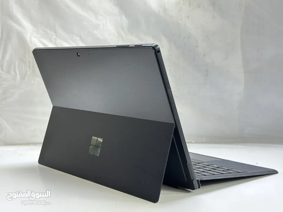 Microsoft Surface Pro 7+. Core i5 11th gen. Ram 8GB. SSD 256GB. Original keyboard. Original Charger