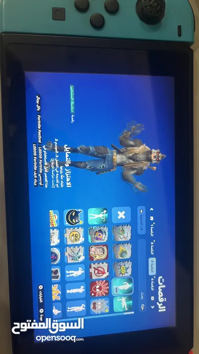 نينتندو سويتش  فيها حساب فورت نايت والباقي موضح بالصوره