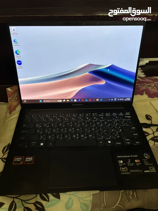 ASUS Zen-book 14 Lumina OLED