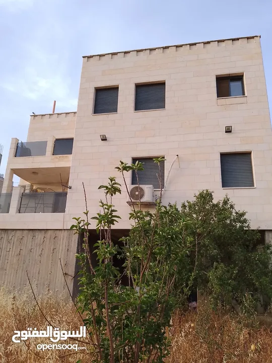 منزل للبيع في بتير