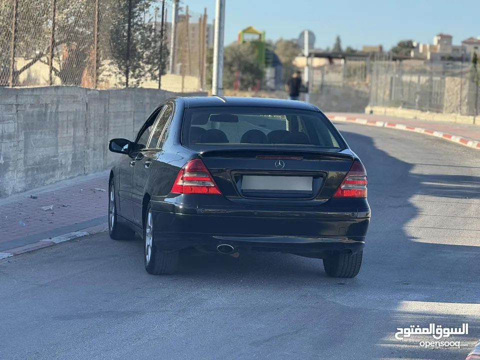 مرسيدس C180