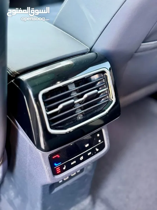 Volkswagen ID.6  - 2022