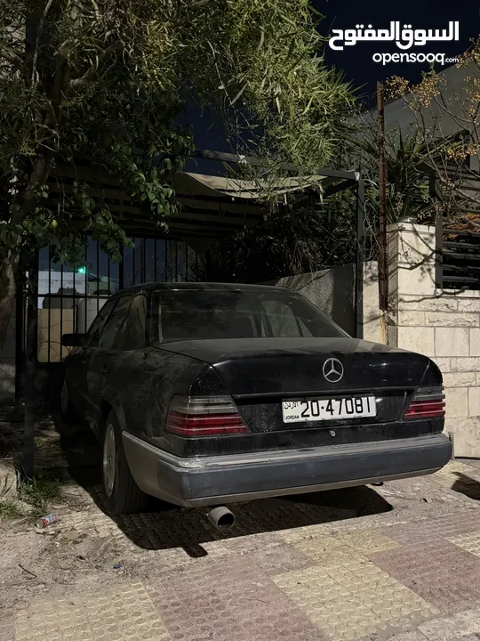 رقم مع سيارة