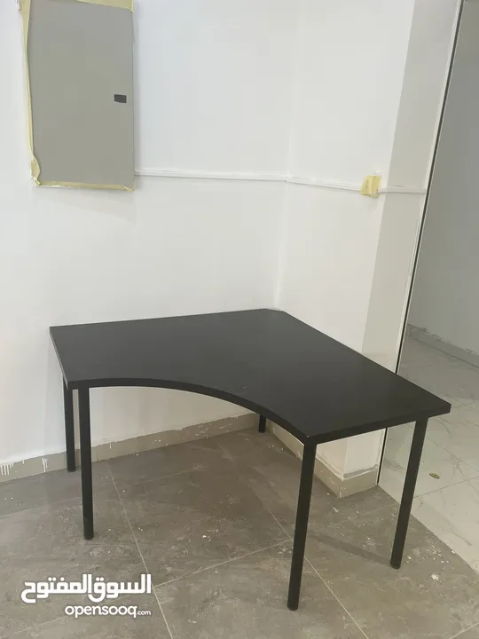 طاولة مكتب زاوية مستعمل نظيف