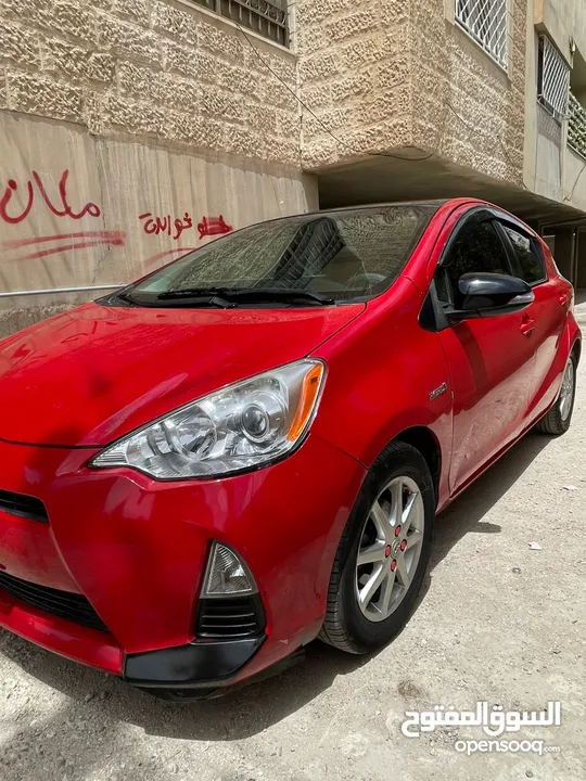 تويوتا بريوس موديل 2014 لون مميز شبه وكالة للبيع
