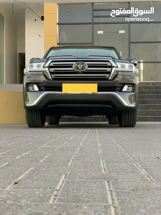 Toyota Land Cruiser GXR 2017