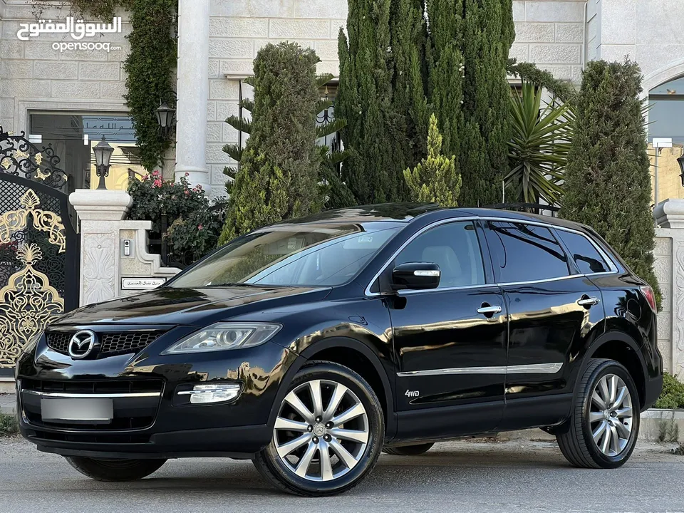 مازدا cx9 بحالة ممتازه بسعر مغري و للبيع المستعجل