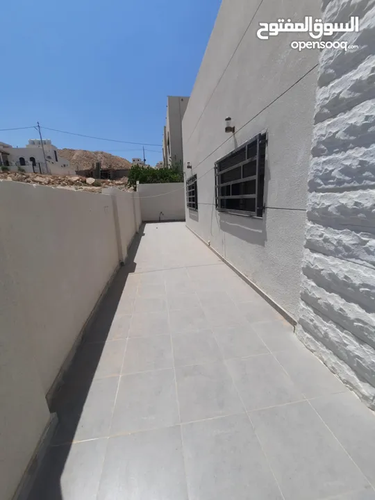 شبه فيلا في ارقى مناطق شومر