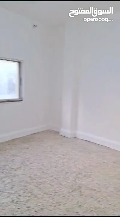 بيت للإيجار