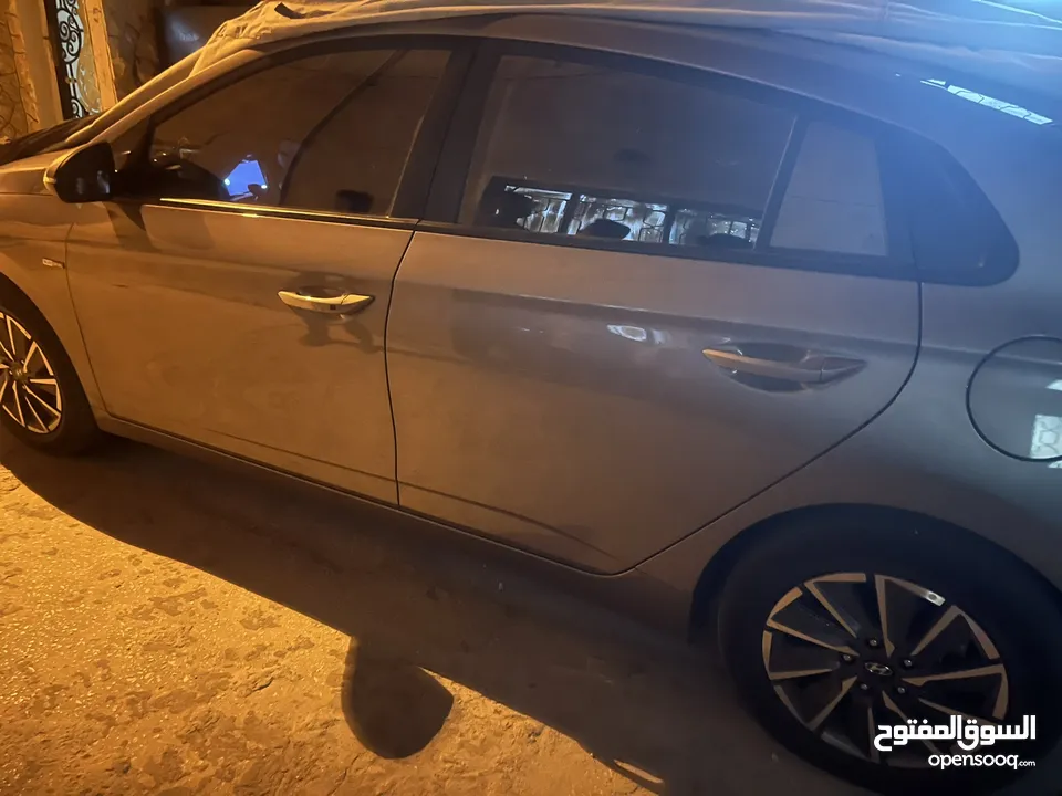 بيع سيارة هونداي ايونيك  2020