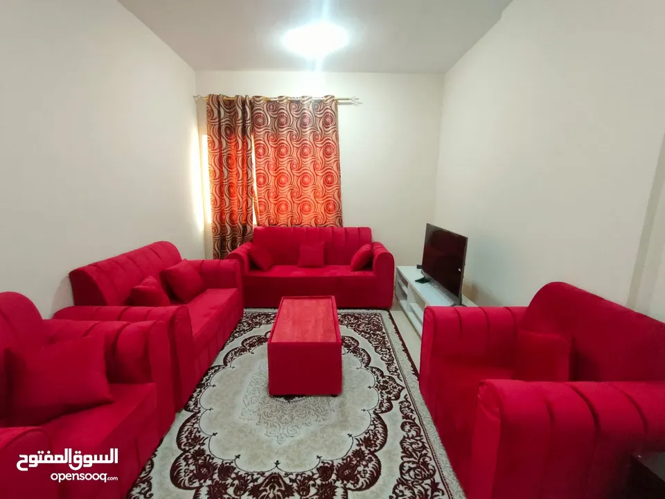 #غرفه  وصاله بالراشديه 2 للايجار الشهري فرش في منتهي الجمال موقع حيوي جانب جميع الخدمات (حسين)
