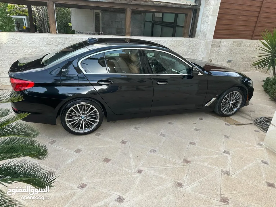 سيارة BMW 2018 بحالة الوكالة
