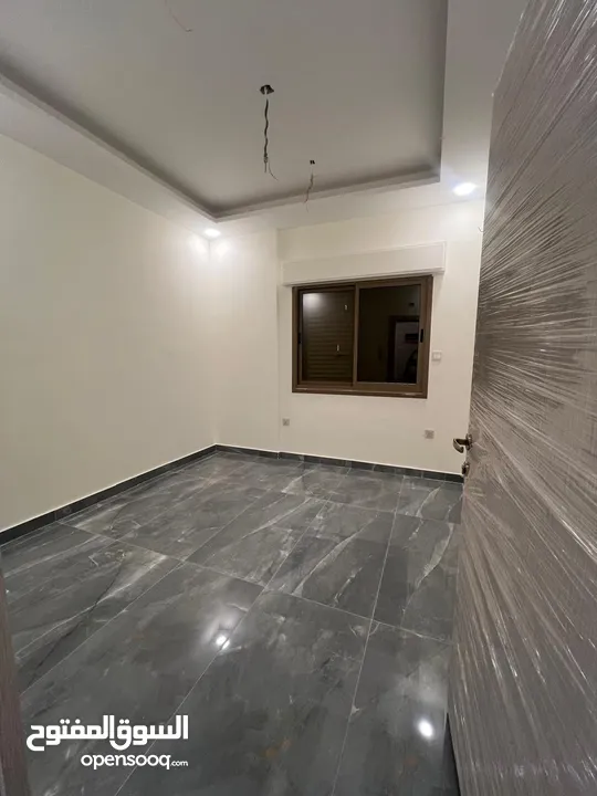 شقاق فاخرة للبيع التاسعة اهالي ط2هندسي مع رواف اطلالة بحرية دائما