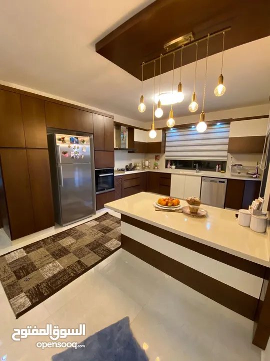 ثلاث غرف نوم مفروشة للإيجار بدون رسوم معاينة