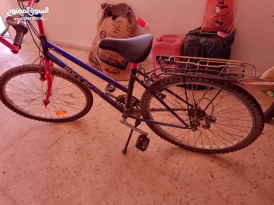 بسكليت 26 ماشاءالله نضيف مش محتاج اشي بل مره صيانه كامله 7 غيرات خلفي 3غيرات امامي التواصل على واتس