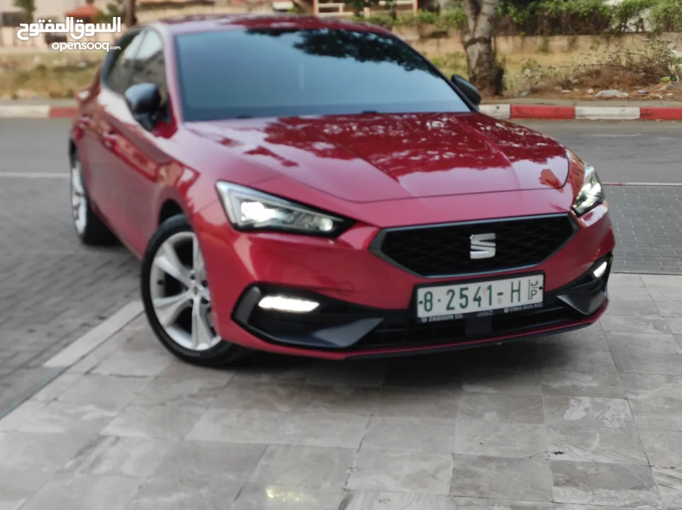 سيات ليون اف ار فل اضافات ماعدا الفتحة  محرك1500بنزين اتوماتيك
