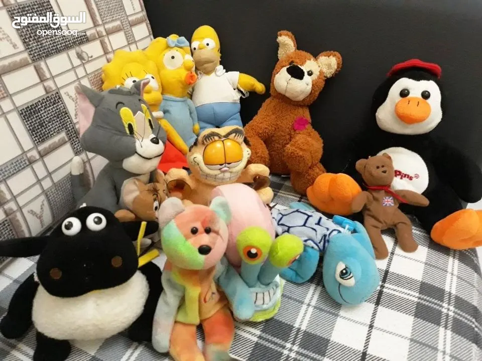 Toys arays very clean in very good condition only by WhatsApp in Description