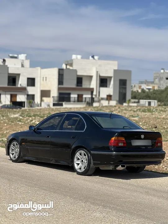 Bmw 520i e39 بي ام دبليو دب جير عادي الرجاء التواصل على رقم بالاعلان  ا2003