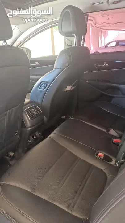 KIA    SORENTO    2017    2,2 Desil