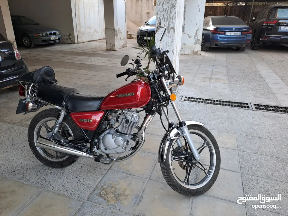 سوزوكي GN 125 : دراجات سوزوكي أخرى : عمان الرابية (230121710)