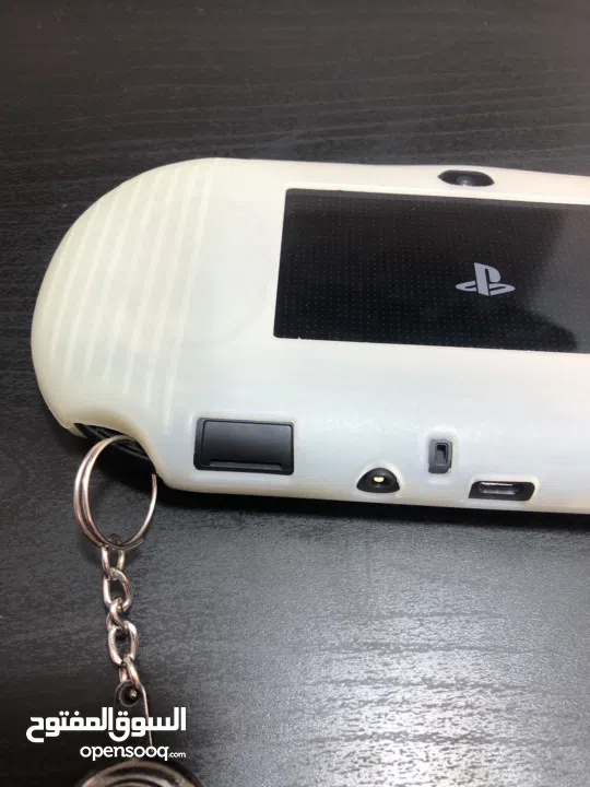 Ps vita 2000 in black colour