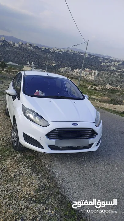 فرد فيستا السياره الاوفر تامين وترخيص سنه