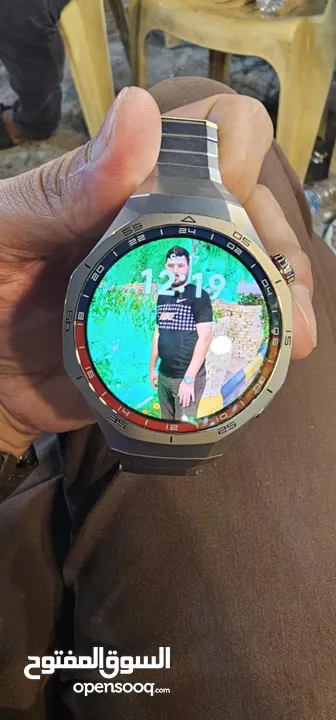 Huawei gt 5 Pro smart watch for sale .only 5 days used