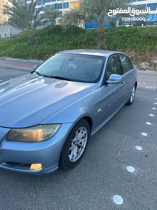 BMW 316i   2011 /1600 cc