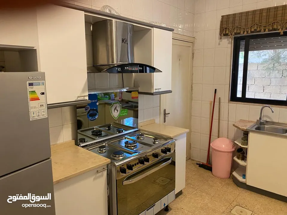 Fully furnished apartment in Jabal Weibdeh near of Paris circle