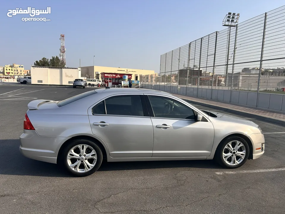 FORD FUSION SE 2012 Model