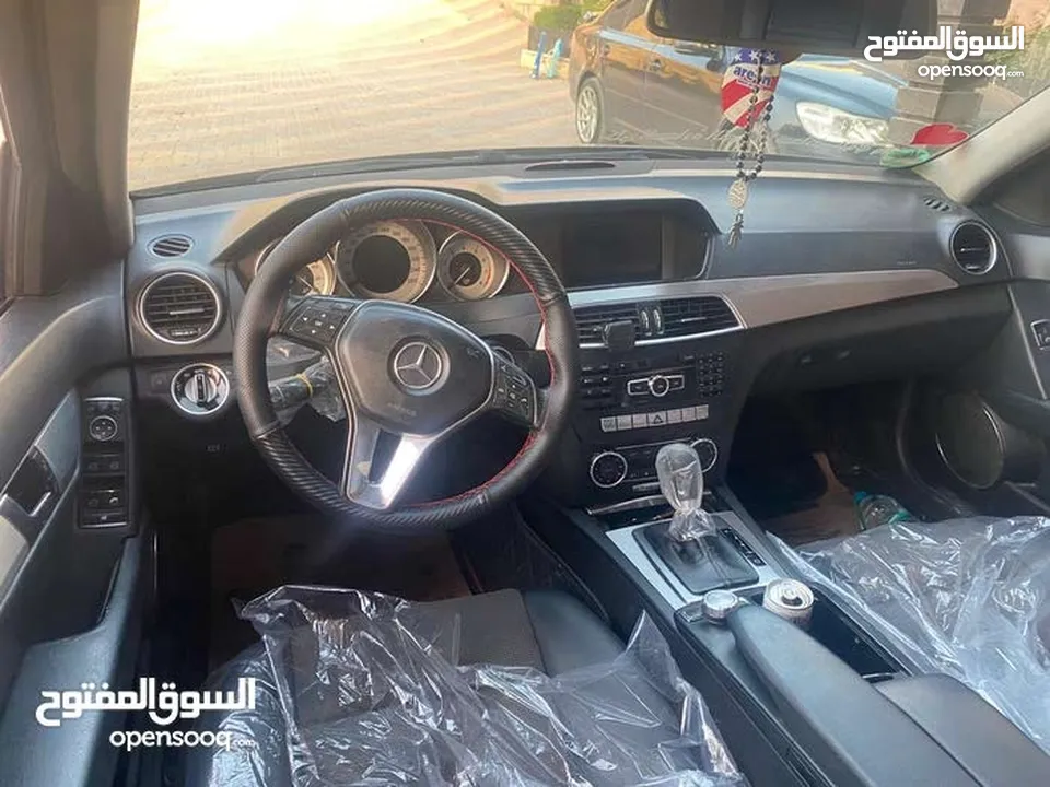 مرسيدس C200