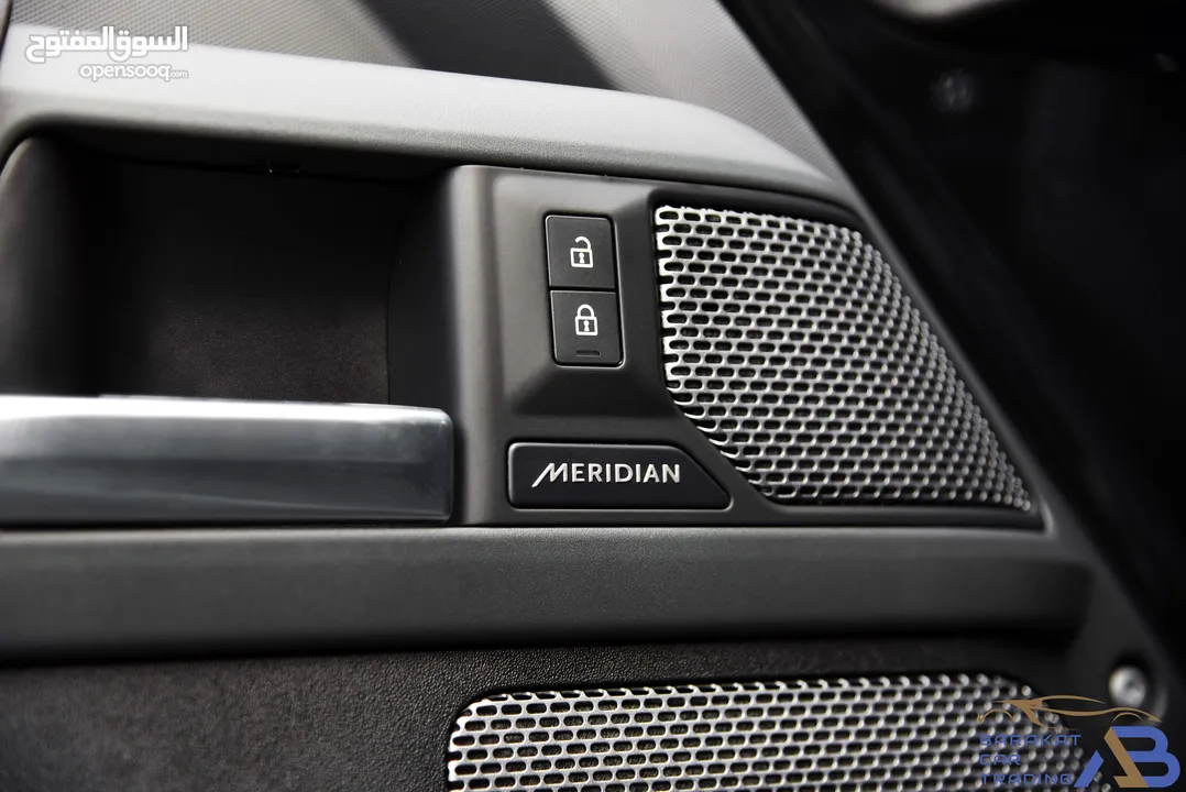 لاند روفر ديفندر بنزين بلاك ايديشن 2023 Land Rover Defender 110 P400 X-Dynamic SE Black Edition