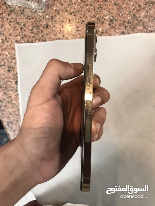 ايفون 12برو مكس