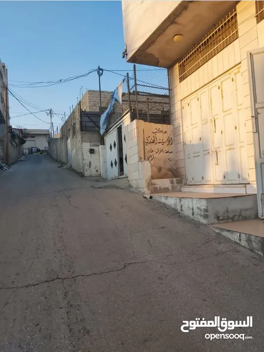 محل مع سدة للبيع