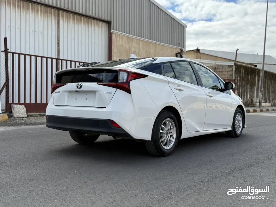 تويوتا بريوس، ((2020)) فحص كامل، بحاله الوكاله، للبيع بسعر مميز.. ‏((toyota_prius_hybrid))