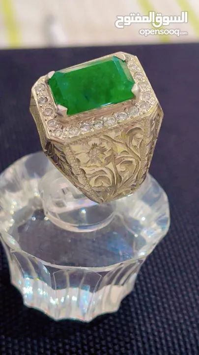 Natural Emerald&White Diamonds