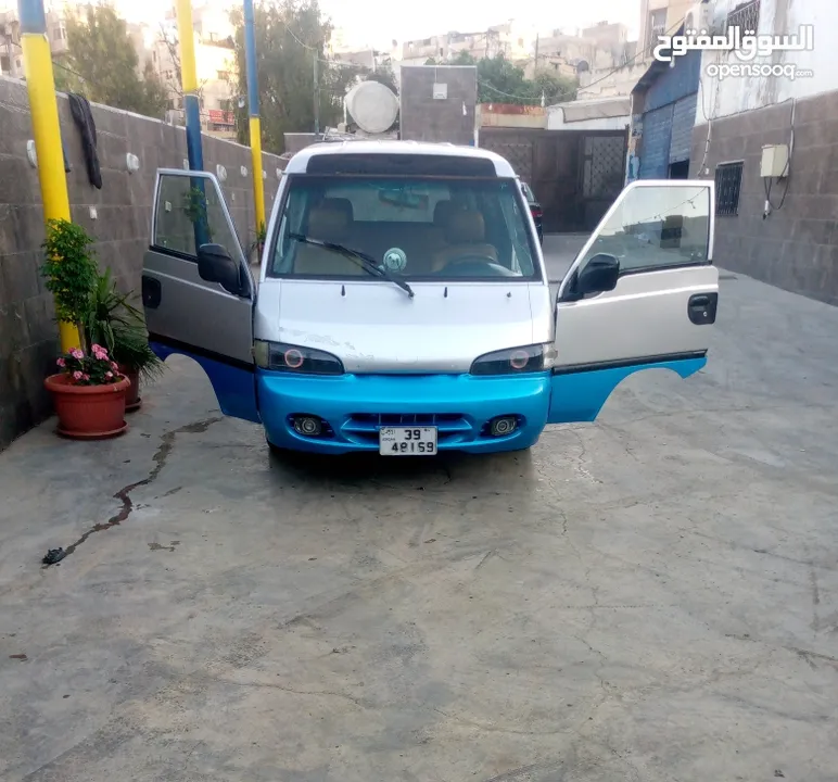 باص H100 موديل 2001