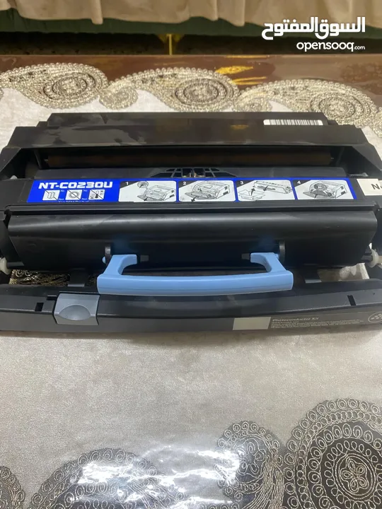 طابعة lexmark الاصلية اسراءيلة مش ملونة يوجد معها شاحن شغالة حبرها رخيص بالاسواق ممتازة للمکاتب