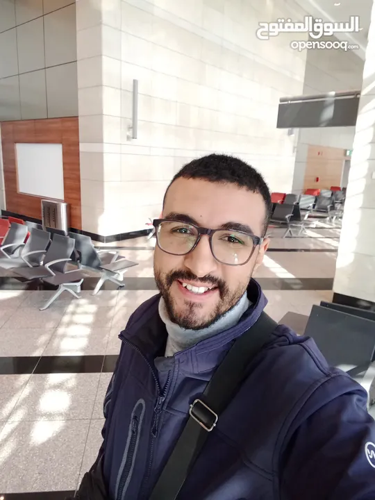 مدرس لغة إنجليزية معتمد من القوات المسلحة - English tutor - online  - مستر محمود محمد عبدالمنعم