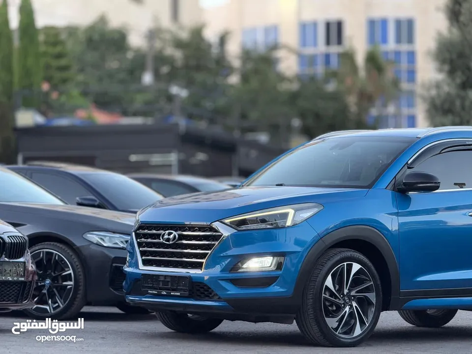 عرررض مغررري هونداي توسان اضافات فل فل فل شوف الصور وقارن 2019 ديزل 2000 تيربو حرررق