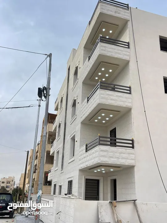 شقق فاخره ومميزه للبيع