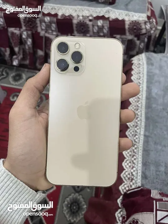 آيفون 12pro max