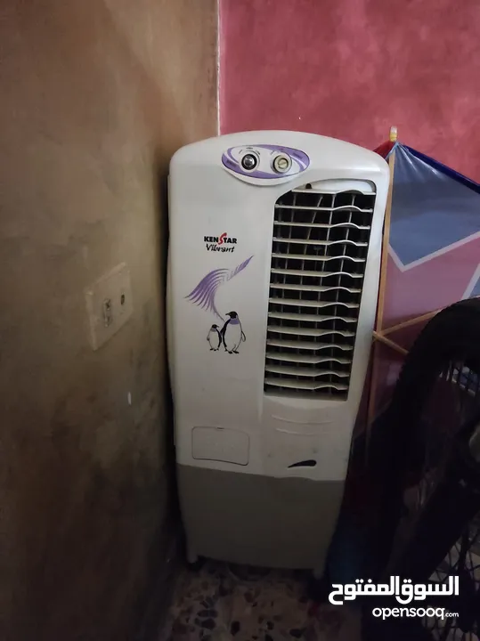 مكيف هواء بارد ،يعمل على الماء والثلج لون ابيض تبريد عالي جدا