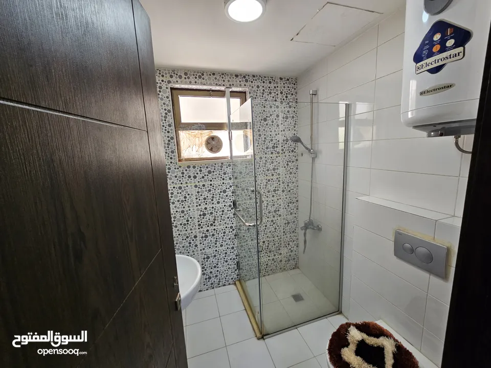 استوديوهات فندقيه مفروشه للاجار اليومي و الاسبوعي في قلب عمان منطقه هادئه و مخدومه قريبا من كل شيء