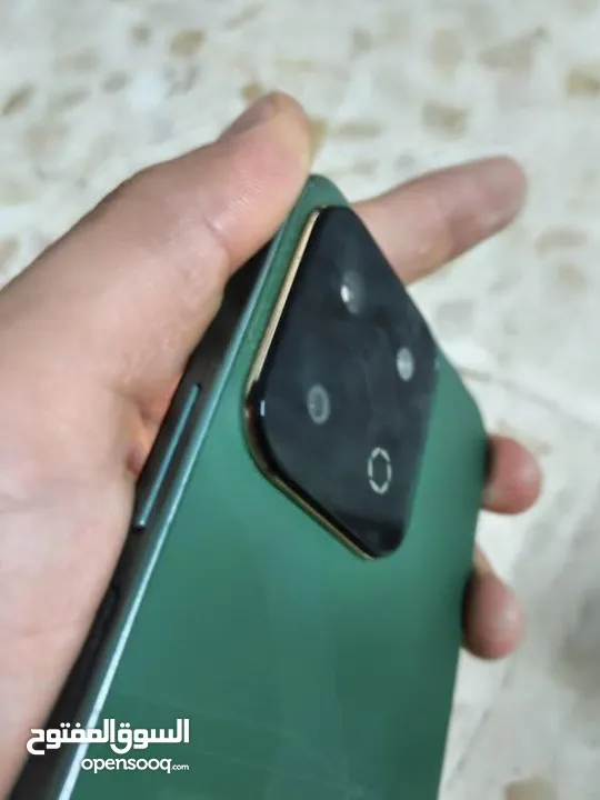 تلفونhonor x7c 256GB)(8+8ram)  لون اخضر استعمال شهر  بسعر 80 دينار  التلفون جبار وقوي وبدعم 45 فريم