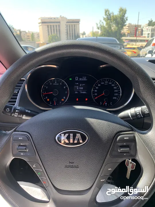سيارة كيا 3 موديل 2018 كاش فقط السيارة مشالله نظيفة حساسات مقاعد جلد مكيف حاميً بارد كاميرات