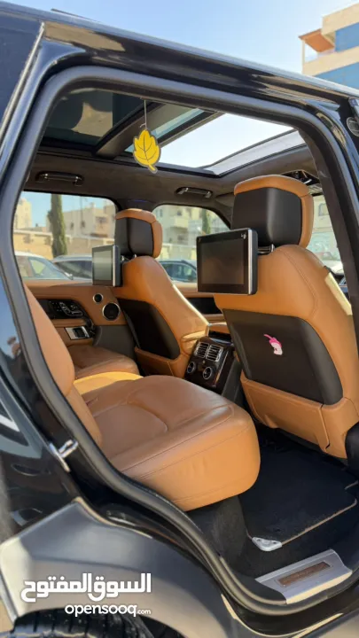 رينج روفر فوك  اوتوجرافي 2019  محرك 4400 ديزل كامل الاضافات  عداد 150000 كيلو